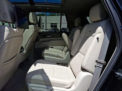 Used 2021 Cadillac Escalade Sport Platinum AWD/4WD image 12
