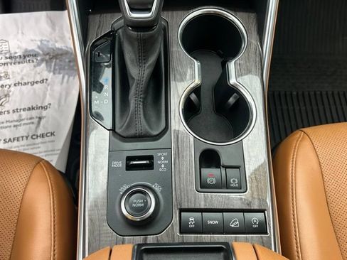 Used 2022 Toyota Highlander Platinum AWD/4WD image 52