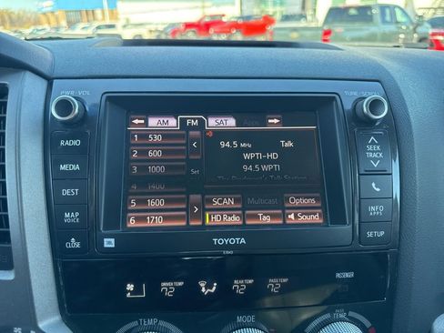 Used 2013 Toyota Sequoia Platinum image 21