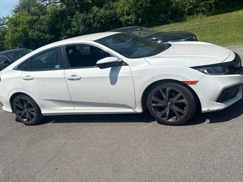Used 2019 Honda Civic Sport image 4