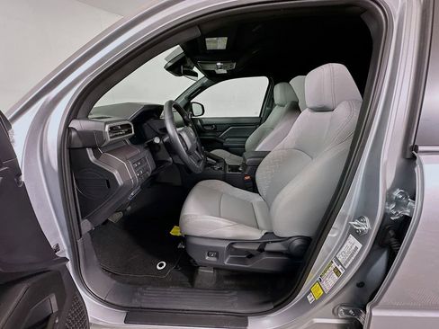 Used 2025 Toyota Tacoma SR5 image 20