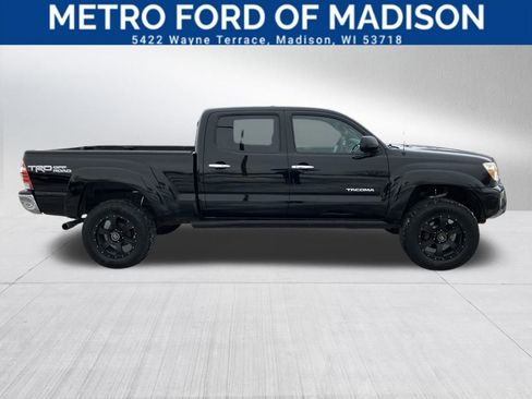 Used 2013 Toyota Tacoma Base image 1