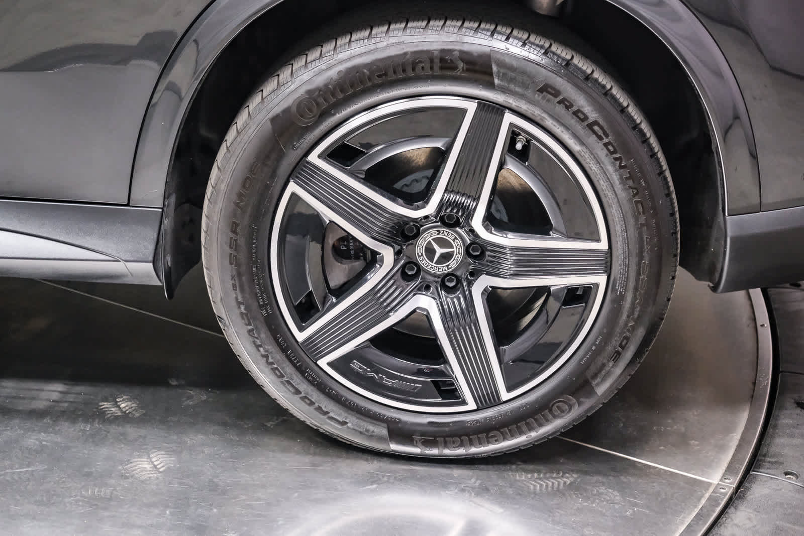Certified 2025 Mercedes-Benz GLC 350e 4MATIC image 9