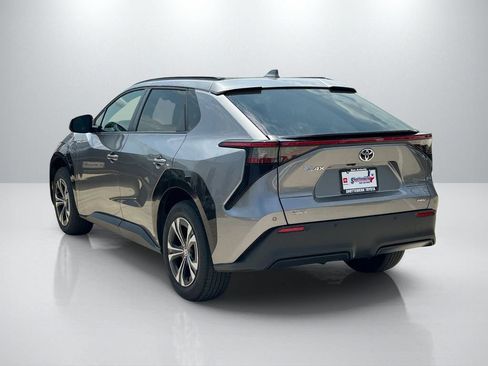 Used 2024 Toyota bZ4X AWD image 7