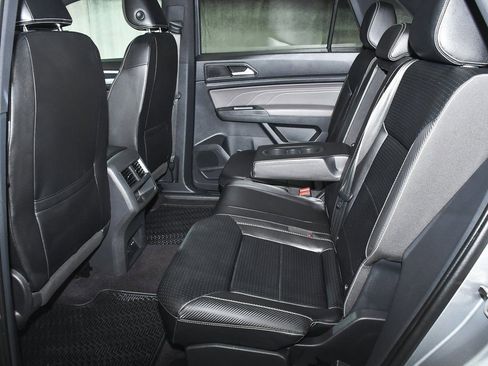 Used 2021 Volkswagen Atlas Cross Sport SEL R-Line image 48