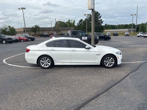 Used 2015 BMW 528i Sedan RWD image 2