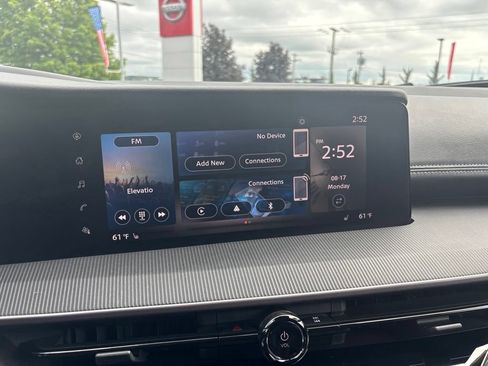 Certified 2025 Nissan Murano SV AWD/4WD image 17