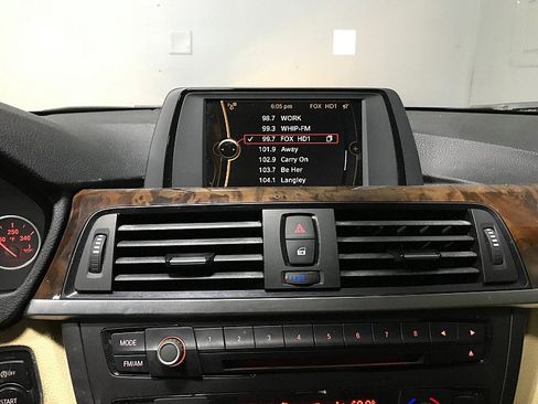 Used 2013 BMW 328i Sedan RWD image 26