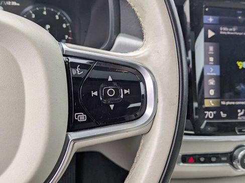 Used 2017 Volvo S90 T6 Momentum w/ Vision Package image 25