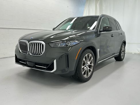 Used 2026 BMW X5 xDrive40i w/ Executive Package AWD/4WD image 4