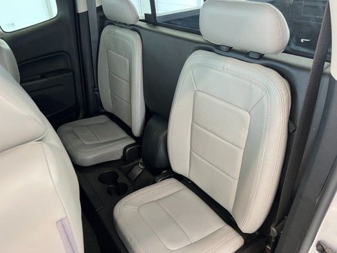 Used 2016 Chevrolet Colorado LT w/ LT Convenience Package RWD image 34
