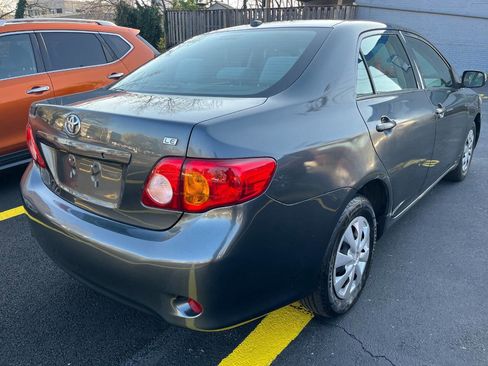Used 2010 Toyota Corolla LE image 6