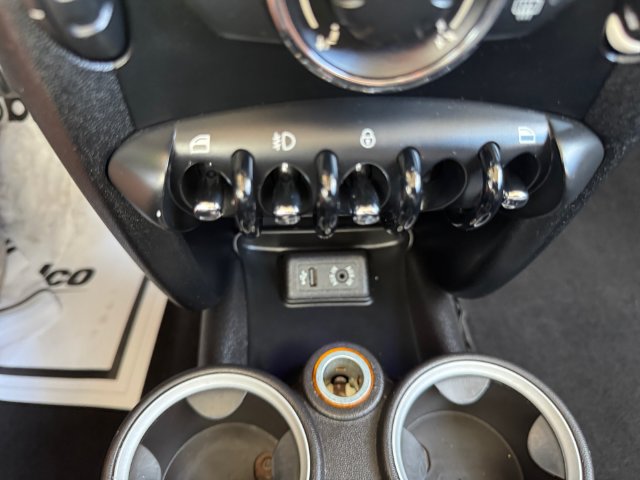 Used 2013 MINI Cooper S FWD image 19