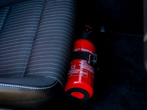 Used 2018 Porsche 911 Carrera T image 31