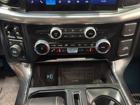 Used 2023 Ford F150 Lariat w/ Equipment Group 502A High image 41