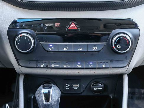 Used 2020 Hyundai Tucson Value FWD image 14