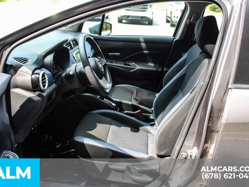 Used 2024 Nissan Versa SV FWD image 16