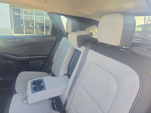 Used 2023 Ford Escape Active image 16
