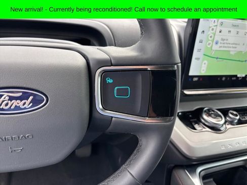 Used 2025 Ford Expedition Max Active AWD/4WD image 17