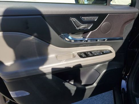 New 2026 Lincoln Corsair Grand Touring AWD/4WD image 18
