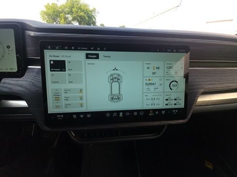 Used 2023 Rivian R1S Adventure AWD/4WD image 6