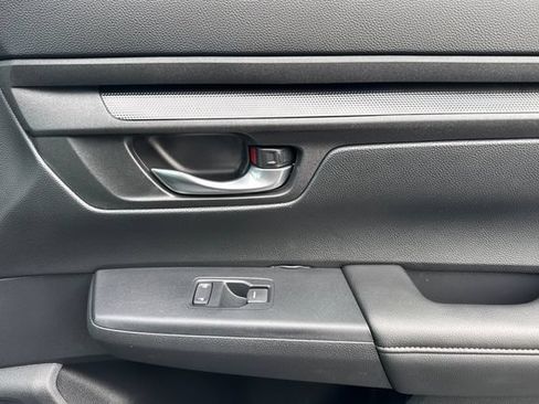 Used 2025 Honda CR-V LX image 21