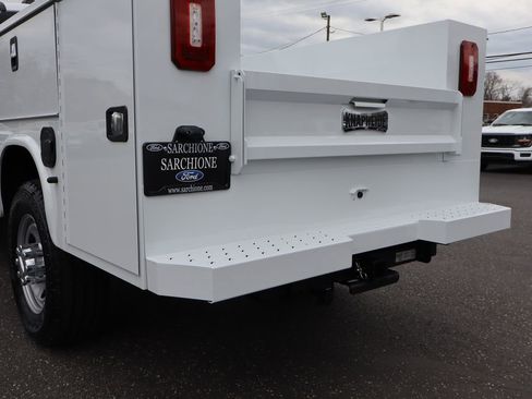 New 2026 Ford F350 XL w/ XL Chrome Package AWD/4WD image 18