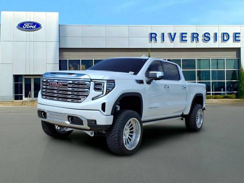 Used 2022 GMC Sierra 1500 Denali AWD/4WD image 3