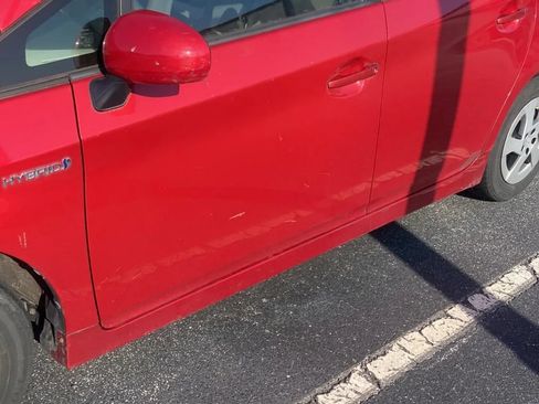 Used 2014 Toyota Prius Two FWD image 3