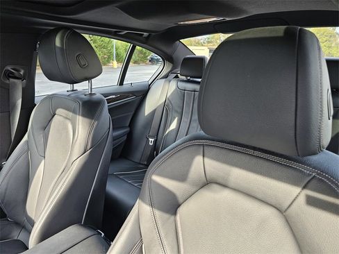 Used 2019 BMW 530i w/ Convenience Package image 17