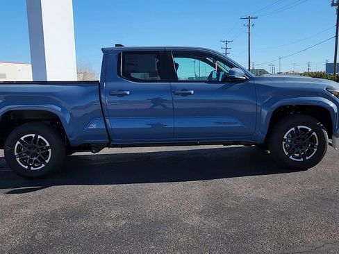 New 2026 Toyota Tacoma SR5 image 3