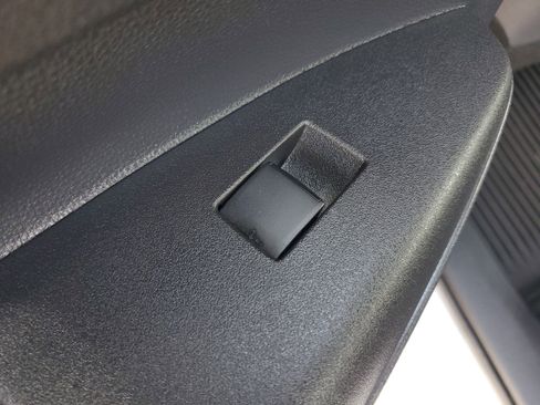 Certified 2025 Toyota Corolla LE image 13