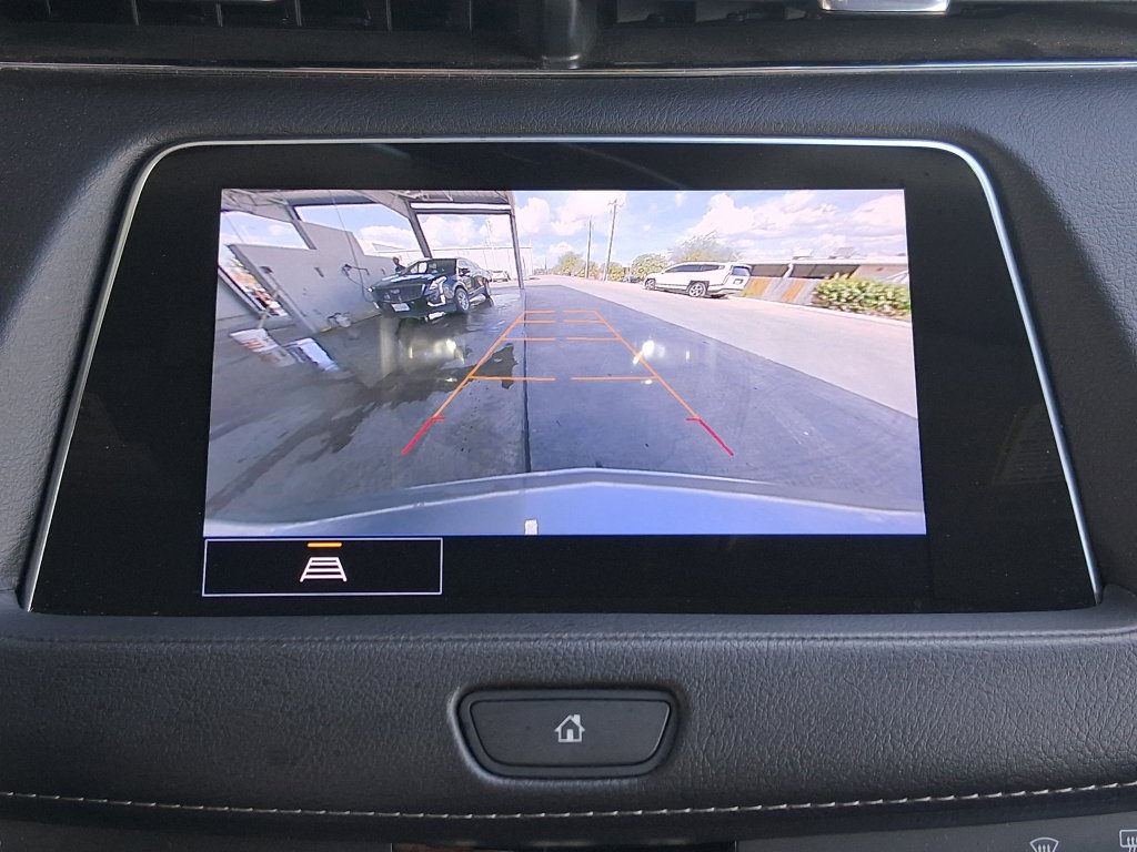 Used 2023 Cadillac XT4 Luxury FWD image 14