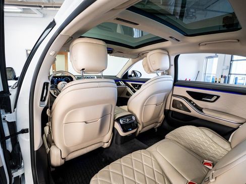 Used 2024 Mercedes-Benz S 580 4MATIC Sedan image 55