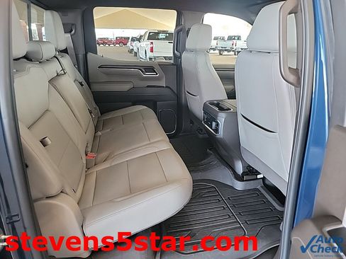 Used 2023 GMC Sierra 1500 SLT w/ SLT Premium Package image 7