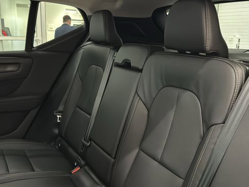 Used 2026 Volvo XC40 B5 Ultra w/ Protection Package Premier image 26