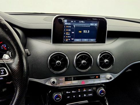 Used 2021 Kia Stinger GT-Line RWD image 16