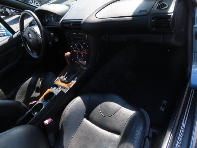 Used 2002 BMW Z3 2.5i RWD image 26