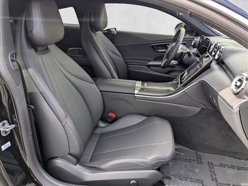 Used 2025 Mercedes-Benz CLE 300 4MATIC Coupe image 20