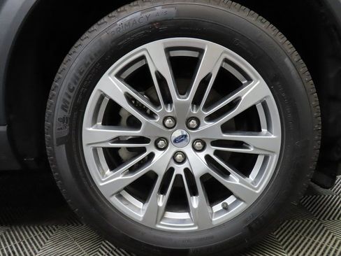 Used 2025 Ford Explorer Platinum image 8