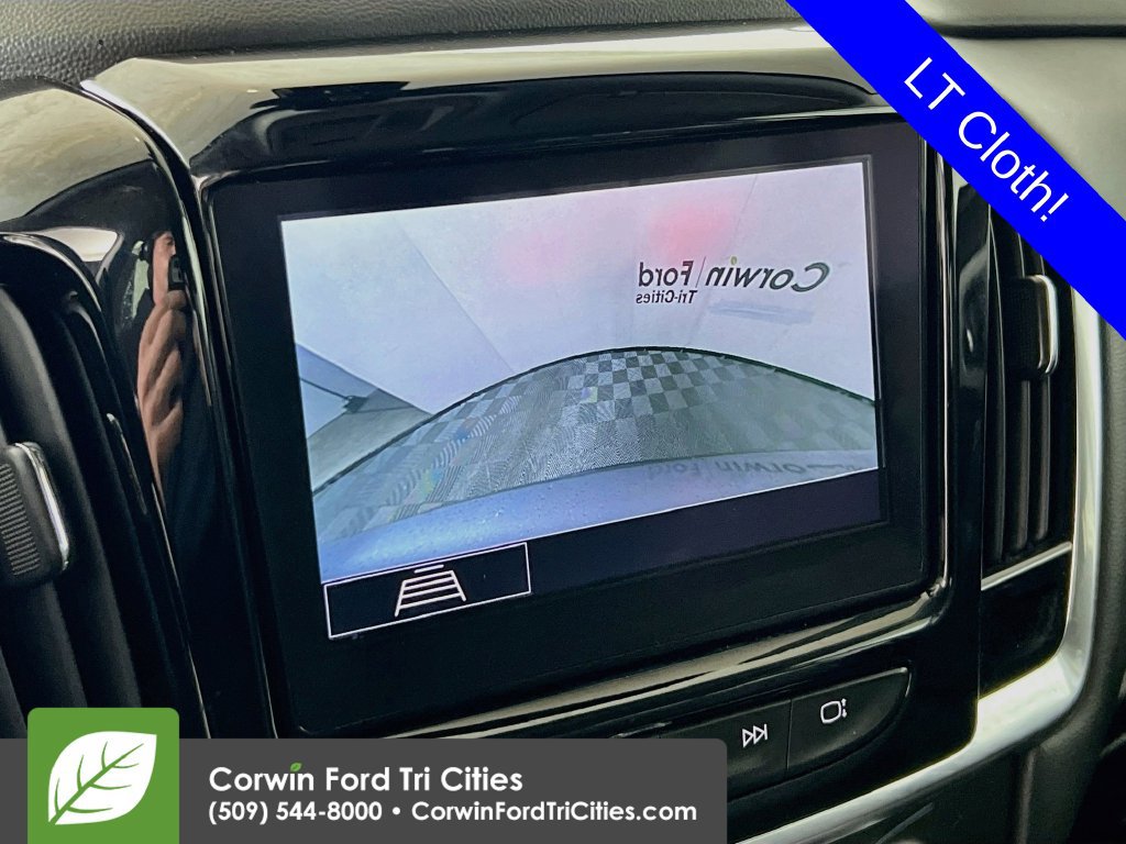 Used 2021 Chevrolet Traverse LT FWD image 22