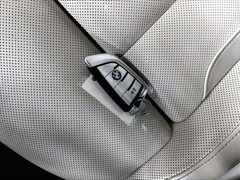 Certified 2025 BMW 840i RWD image 13