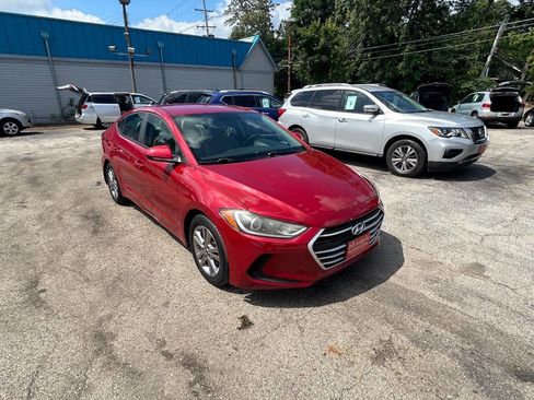 Used 2017 Hyundai Elantra SE FWD image 12