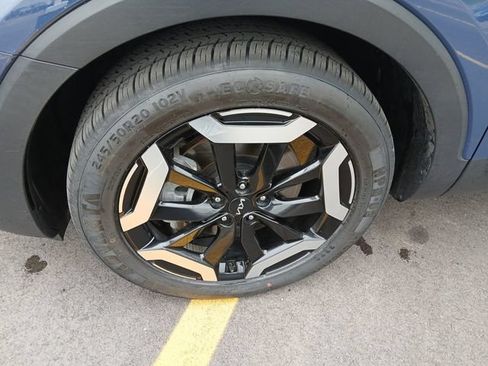 Certified 2023 Kia Telluride EX FWD image 13