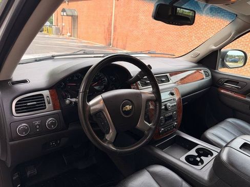 Used 2014 Chevrolet Suburban LT AWD/4WD image 12