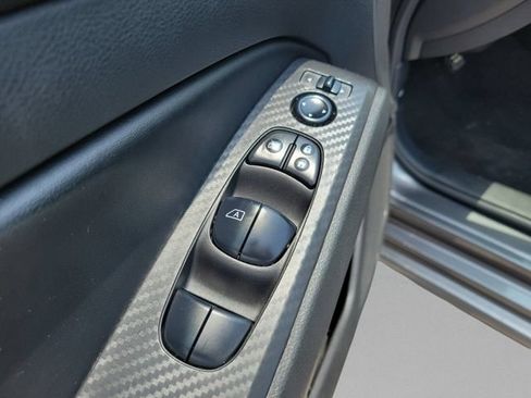 Used 2024 Nissan Altima 2.5 SV FWD image 13