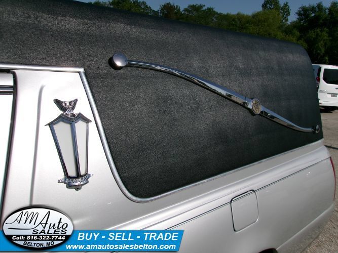 Used 2004 Cadillac De Ville Hearse FWD image 27