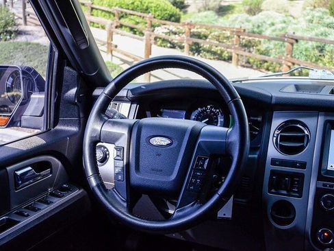 Used 2016 Ford Expedition XLT w/ Equipment Group 202A image 18