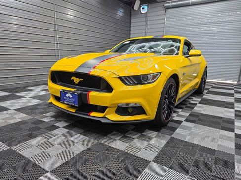 Used 2015 Ford Mustang GT Premium w/ Equipment Group 401A RWD image 39