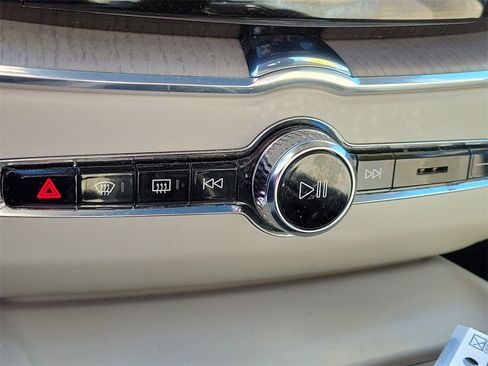 Used 2018 Volvo XC60 T6 Inscription w/ Luxury Seat Package image 31